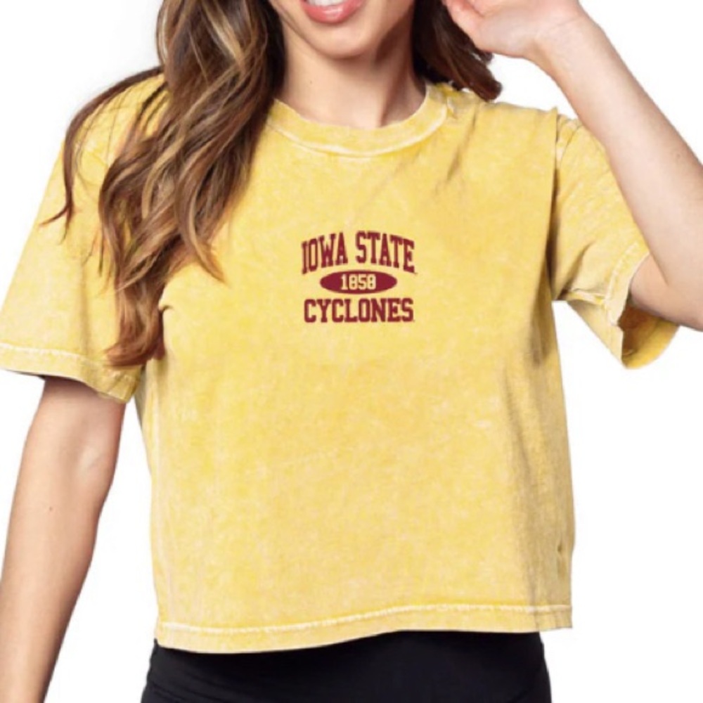 NWT Iowa State Cyclones Short Sleeve T-shirt